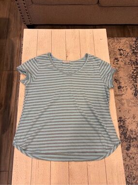 Cut Loose XL Short Sleeve Striped Top Raw Edge Sleeves closet basic coastal